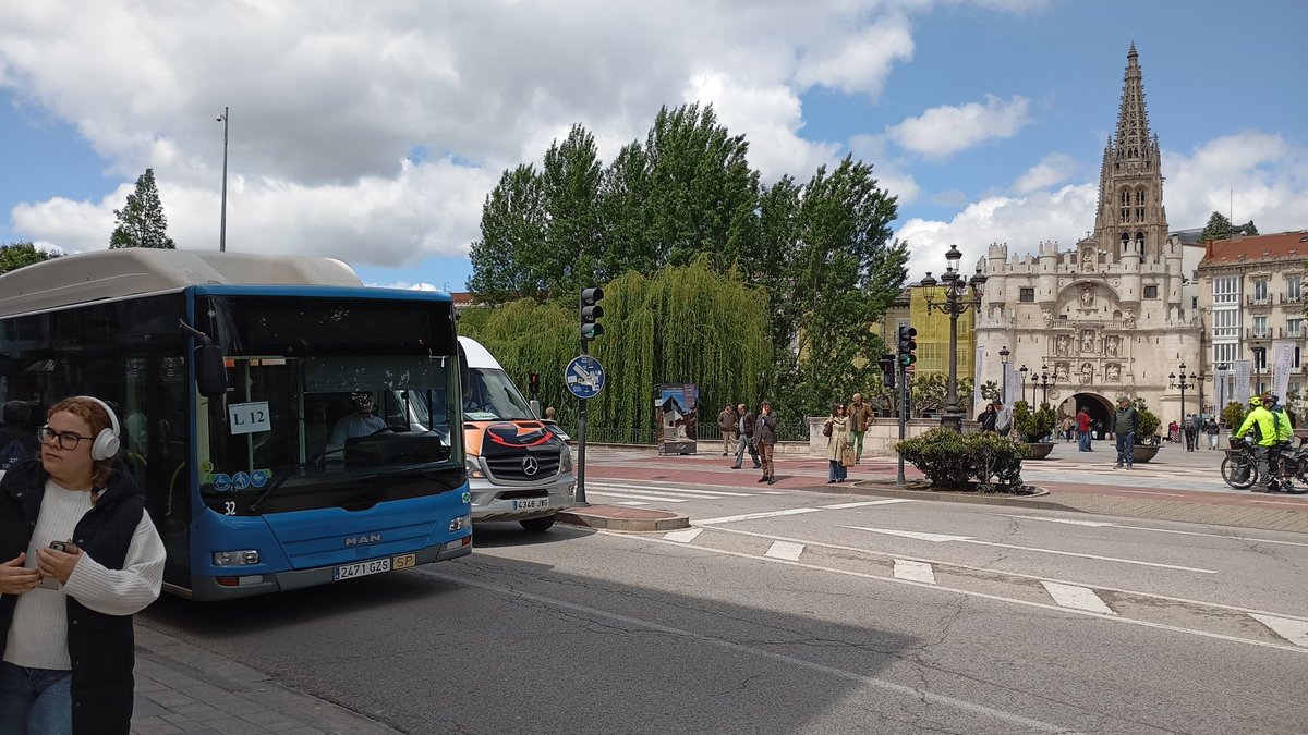 Asociacion Castellana de Amigos del Autobús tweet media