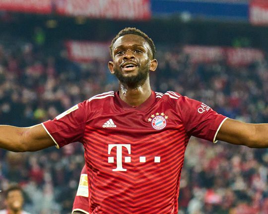 saulaseul's tweet photo. "Qué defensa más horrible"

"No nos pueden meter nunca 6 goles en unas semis de Champions"

Ahora todos los aficionados del Bayern se acuerdan de él y piden su vuelta.

No sabes lo que tienes hasta que lo pierdes. https://t.co/Qx1QUZIHIj
