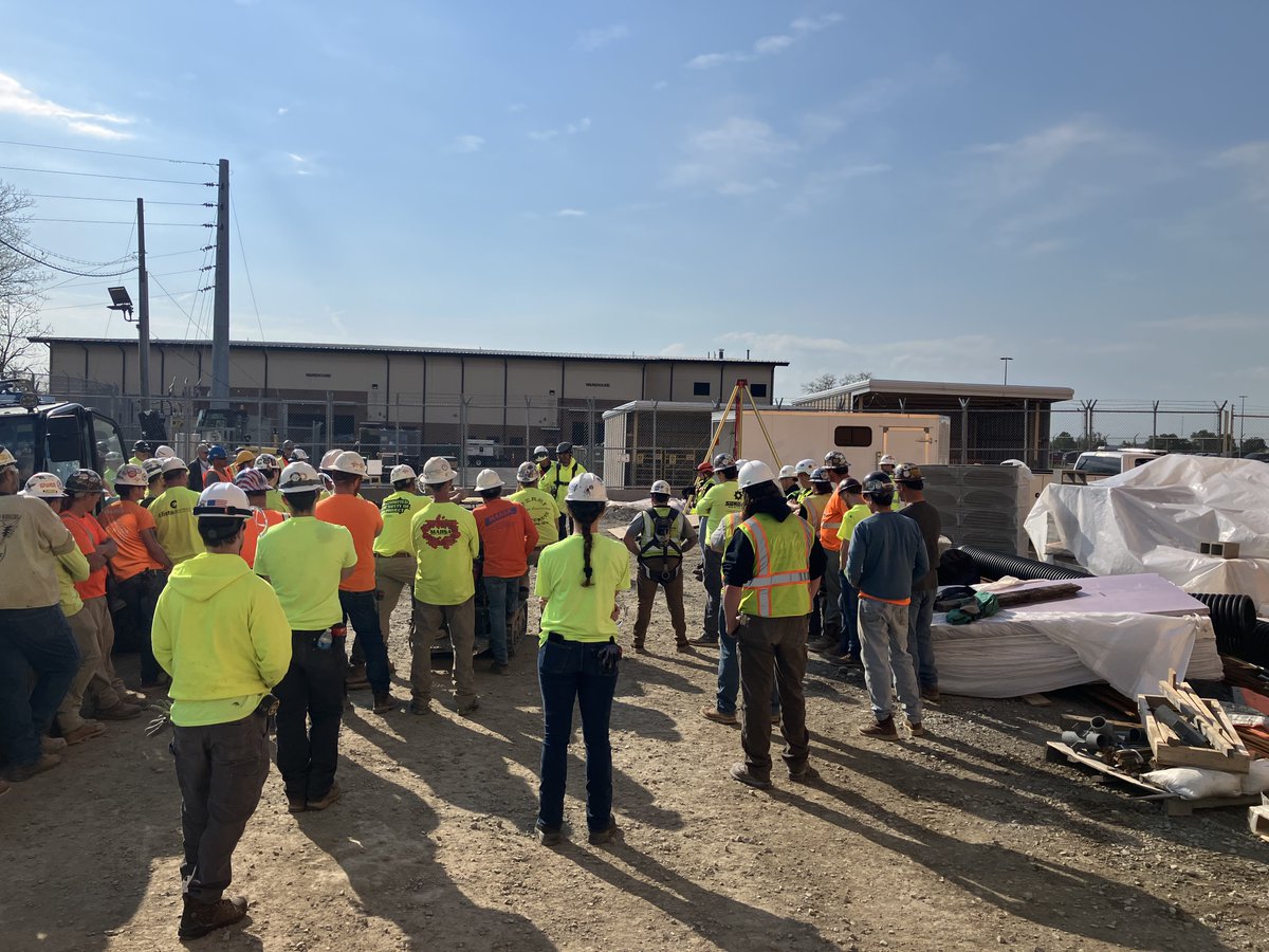 MascaroConst's tweet photo. Continuous safety training and recognition for having safe jobsites are two important parts of our safety program. Mascaro provides both field and in-office training throughout the year, and on-site safety lunches help to recognize teams for maintaining an injury-free worksite. https://t.co/NITCUxDWrU