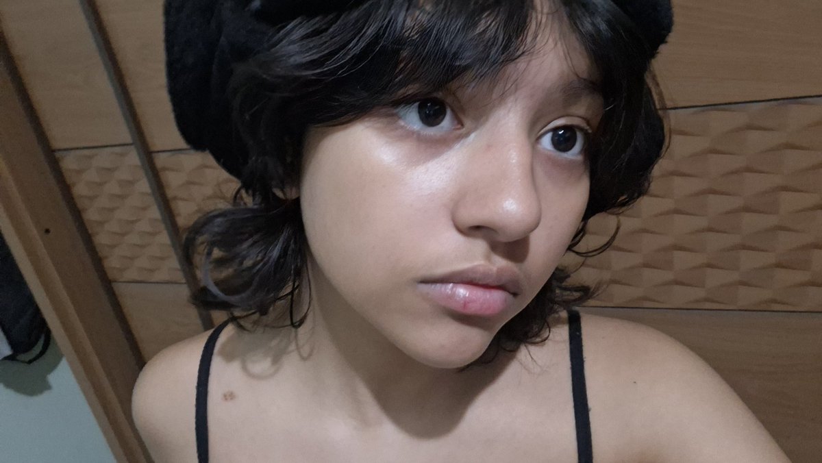achei minha ushanka antiga jogada no fundo do guarda roupa