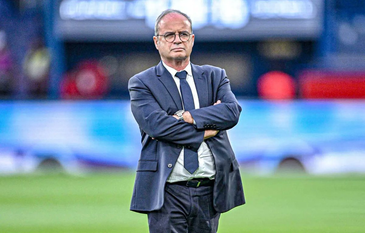 Pablo_MUFC7's tweet photo. سواء حقق باريس دوري الابطال الثاني على التوالي او لا .. المفروض يتم بناء تمثال خارج بارك دي برانس لشخص واحد وهو العبقري لويس كامبوس https://t.co/pOoB0yHlg7
