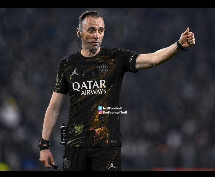 média FC Barcelone tweet media