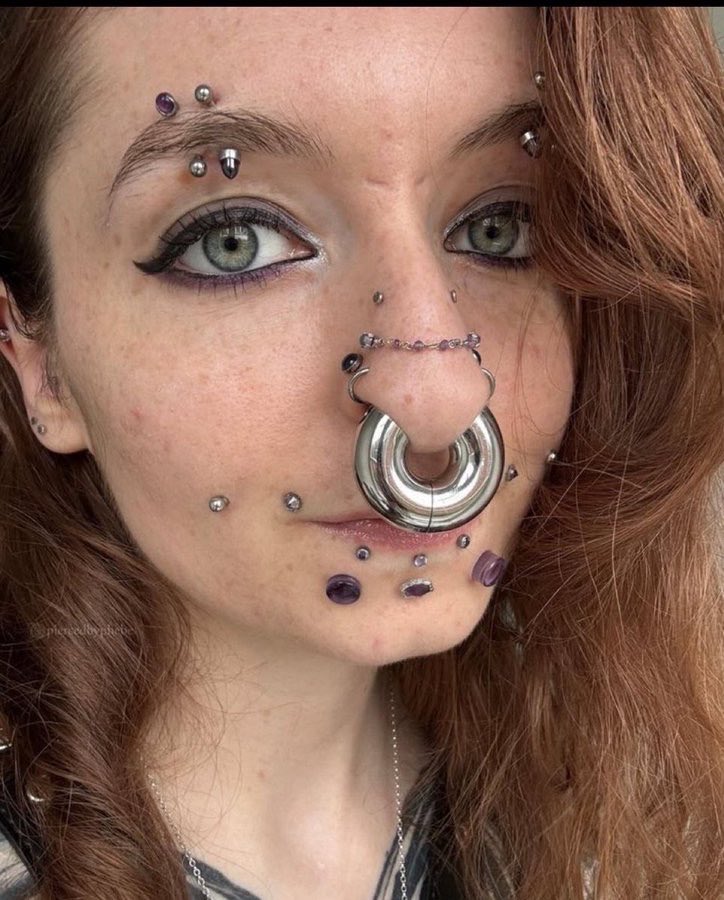 LadyValor tweet media