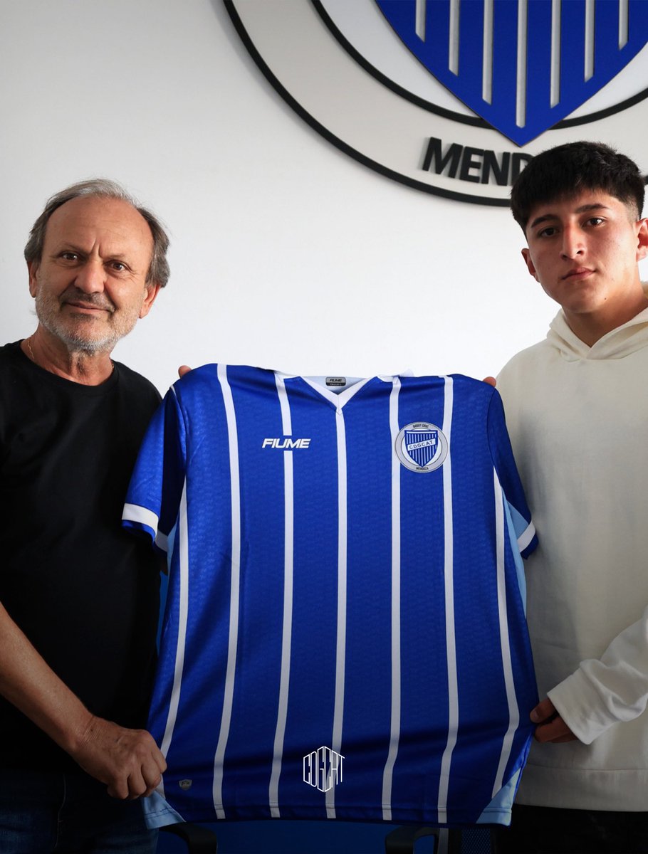 De la cantera a Primera💙🤍

Un paso enorme en el camino de Kevin Valdez, uno de nuestros jóvenes talentos, que con esfuerzo, compromiso y sentido de pertenencia hoy comienza a escribir su historia como jugador profesional.

¡Felicitaciones, Kevin! Que sea el primero de muchos