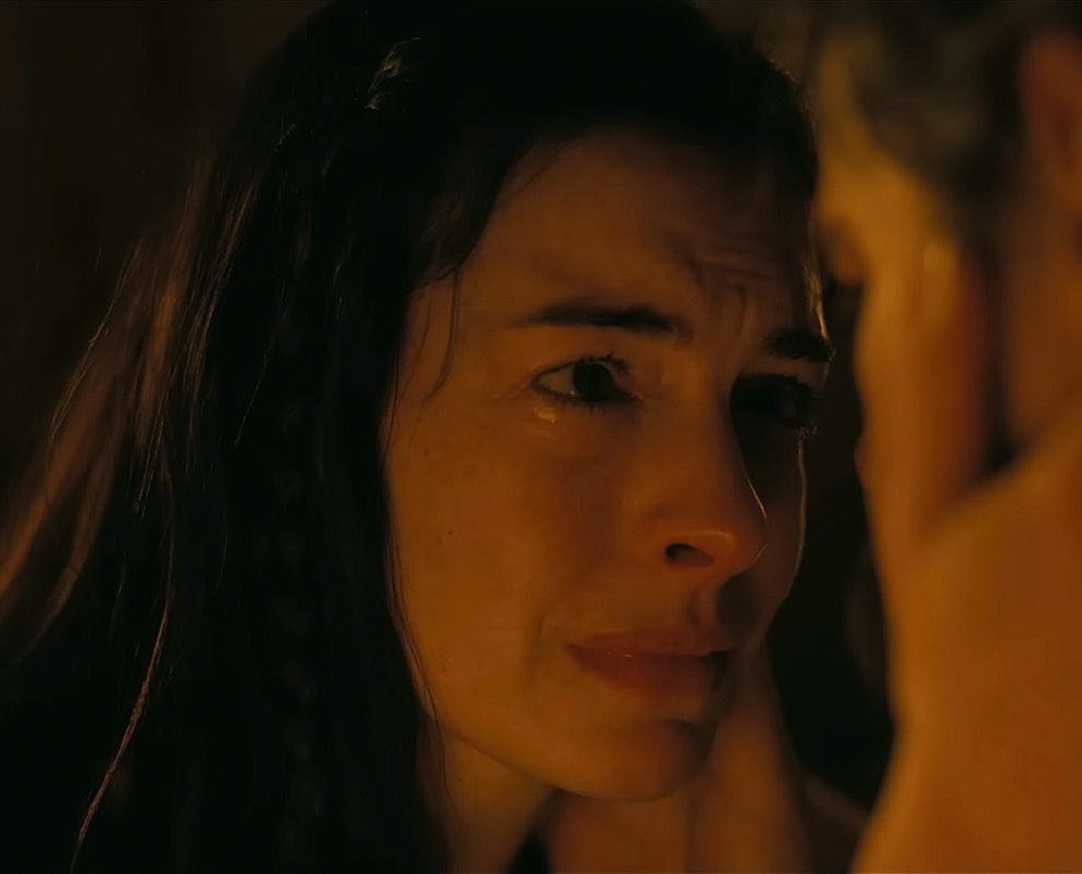 janemargclis's tweet photo. they are literally two different expressions. mind you, this scene was in the same trailer https://t.co/dYiJYMJDsF