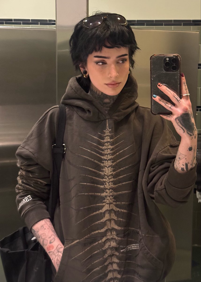 Rose 🖤 (@mourning_rose_) / Posts / X
