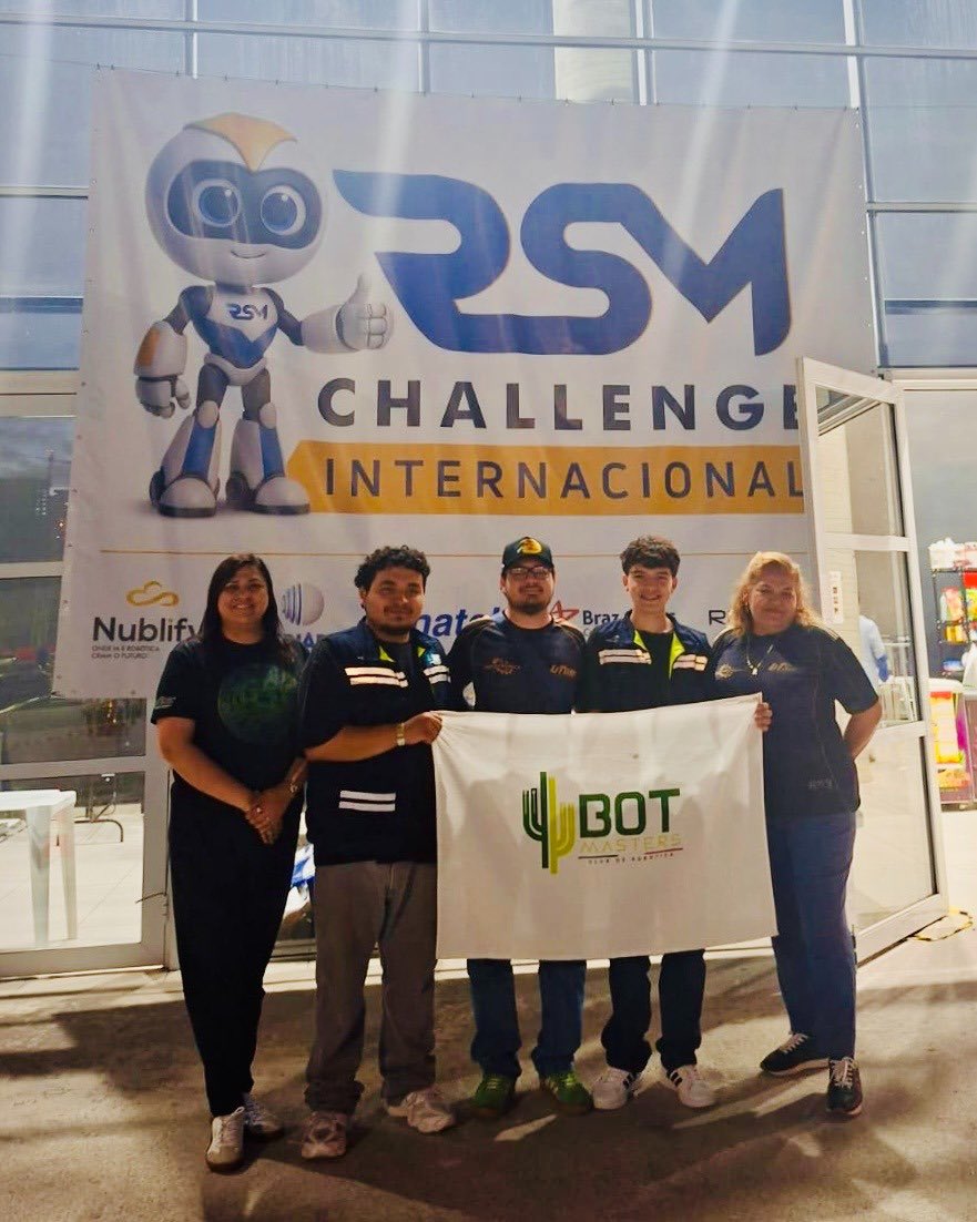 SECSonora's tweet photo. 🟠 El Club de Robótica Botmasters de la @UTSLRC3 participó en el RSM Challenge Internacional 2026. ✨🤖

📨 Lee el boletín completo en: https://t.co/fdXa0kpXHw https://t.co/gVvEGo2qz4