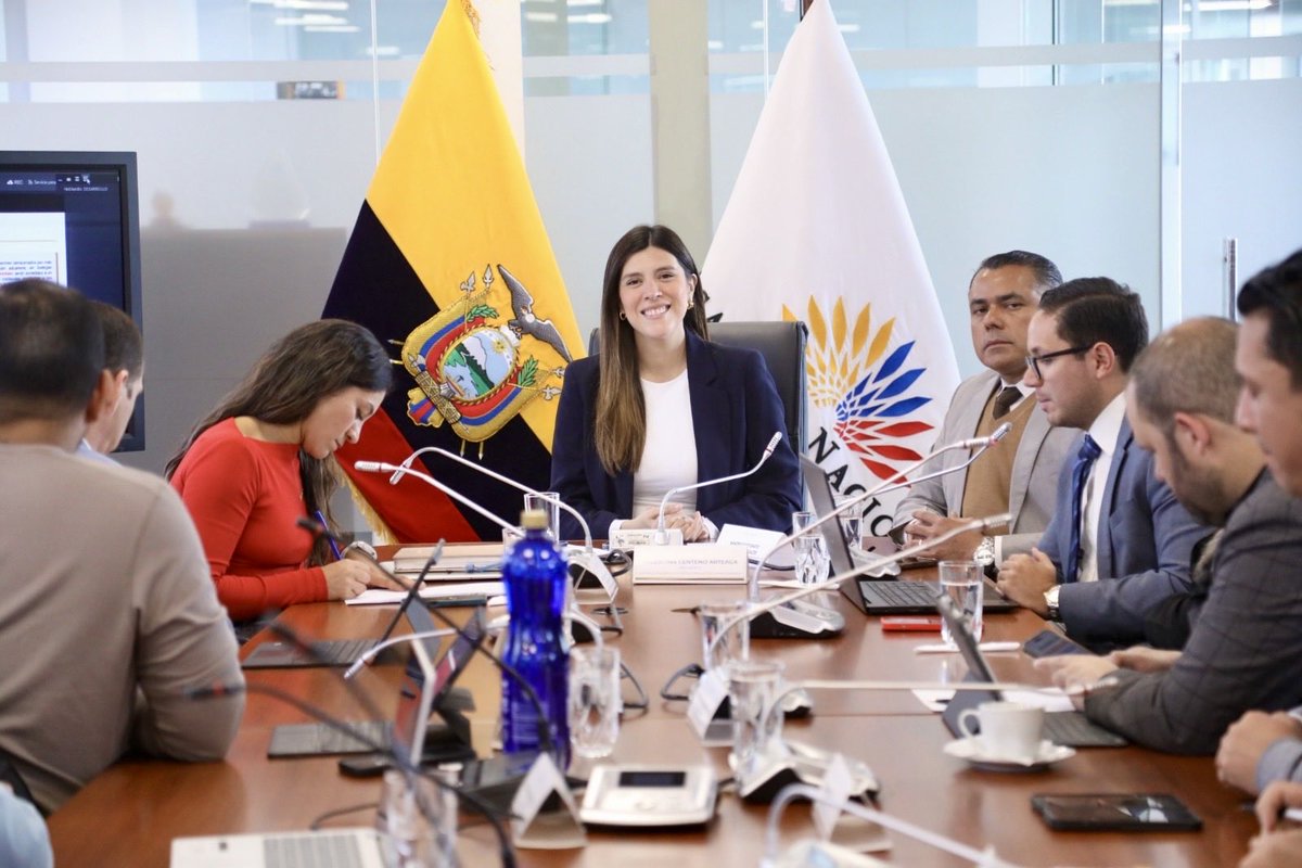 SENAE_Aduana's tweet photo. #Quito I En la Comisión de Desarrollo  Económico de la Asamblea Nacional, el director general  @SCastilloM_EC expuso nuestra propuesta de reforma al proyecto de Ley Orgánica Reformatoria al Código Orgánico de la Producción, Comercio e Inversiones orientadas a procesos aduaneros más modernos, ágiles y eficientes  beneficio del comercio exterior y del país.