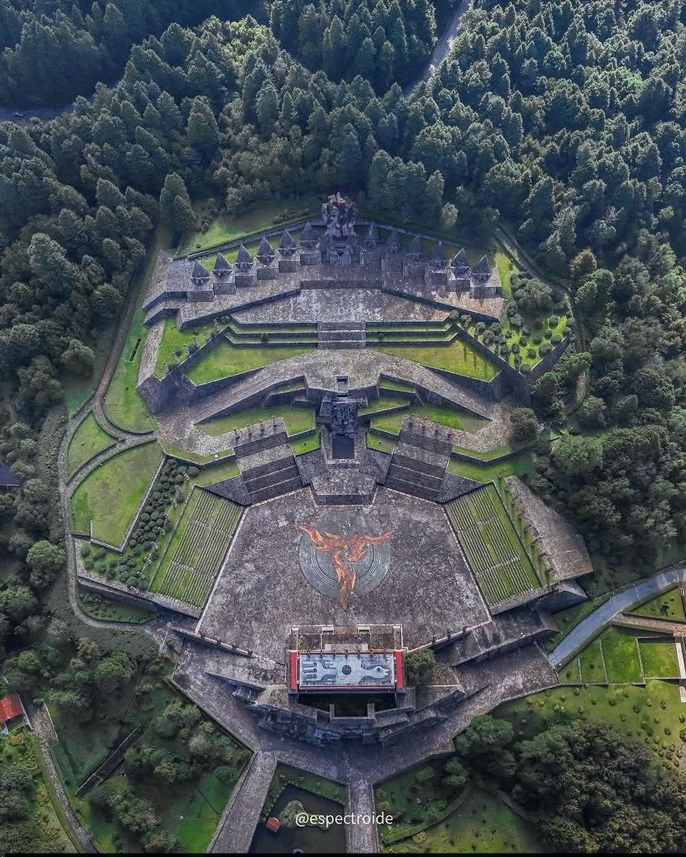 CENTRO CEREMONIAL OTOMÍ 
ESTADO DE MÉXICO 
MÉXICO 😃🇲🇽