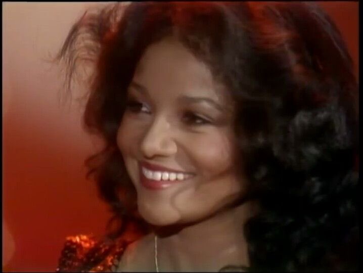 filmsbratz's tweet photo. — la toya jackson interviewed by dick clark on american bandstand, december 1980. 🪞🪉💫 pretty face, pretty smile. oh legendtoya! https://t.co/cBr1XzykTJ
