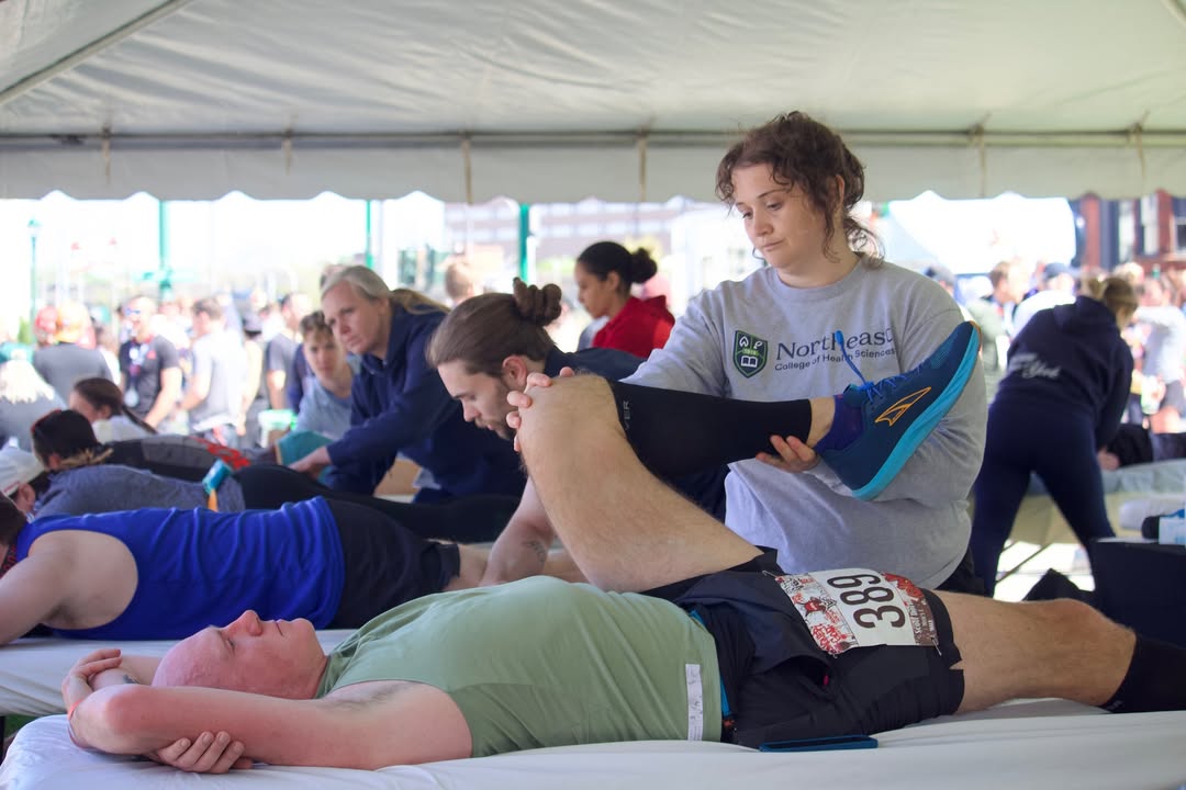 NortheastColl's tweet photo. #NortheastBlue massage therapy students provided hands-on care at Syracuse’s @MountainGoatRun this weekend, putting their skills to work before the spring trimester even begins.

#MassageTherapy #HandsOnLearning #ServiceInAction #SyracuseNY https://t.co/t1oQXqec4x