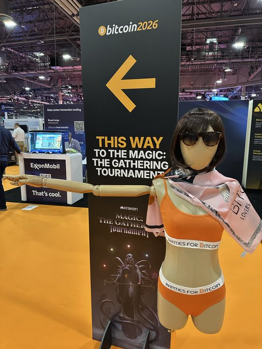 Panties For Bitcoin tweet media