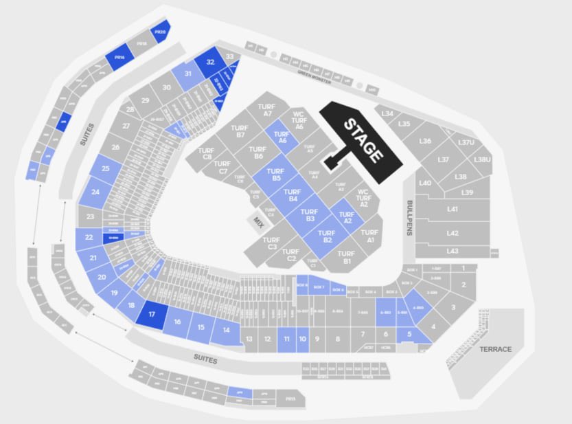 bluedotfever's tweet photo. Tim McGraw is playing a game of duality with his #bluedotfever. Some shows are infected but others like Fenway Park are immune to blue dot fever. https://t.co/LocjazSrjG