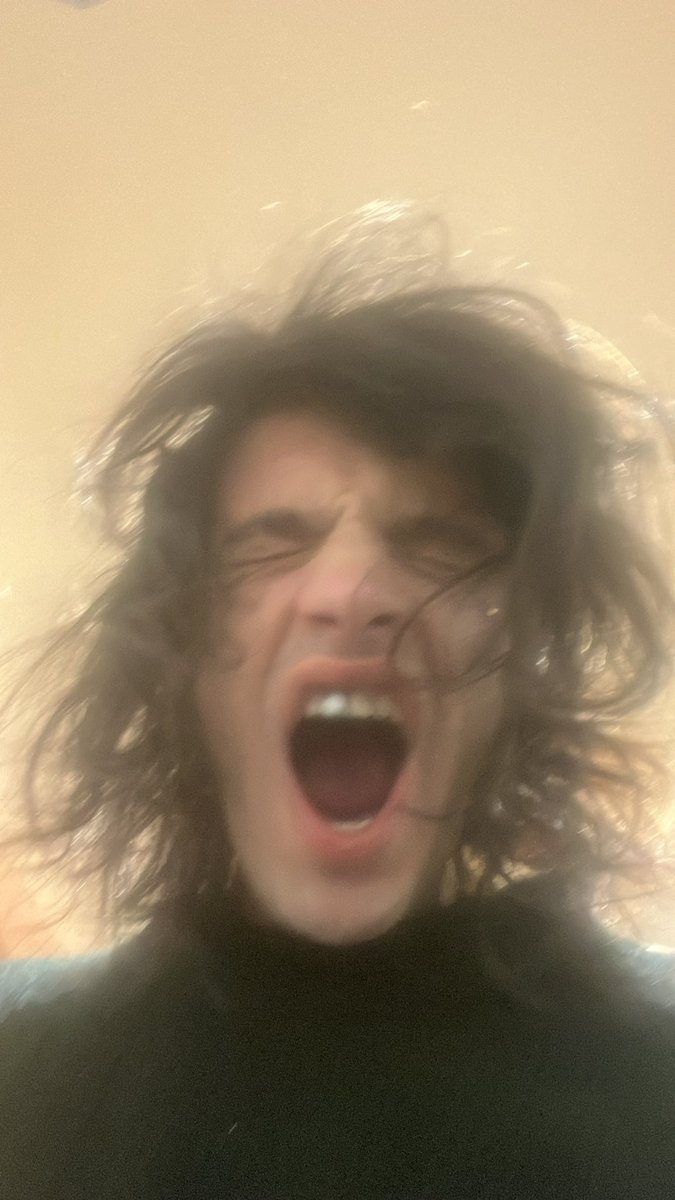 enzoupdatesss's tweet photo. 📲 | Enzo vía X (Twitter) con la descripción "QUE MAL QUE MAL QUE MAL!!!" https://t.co/yZMfMw7lkX