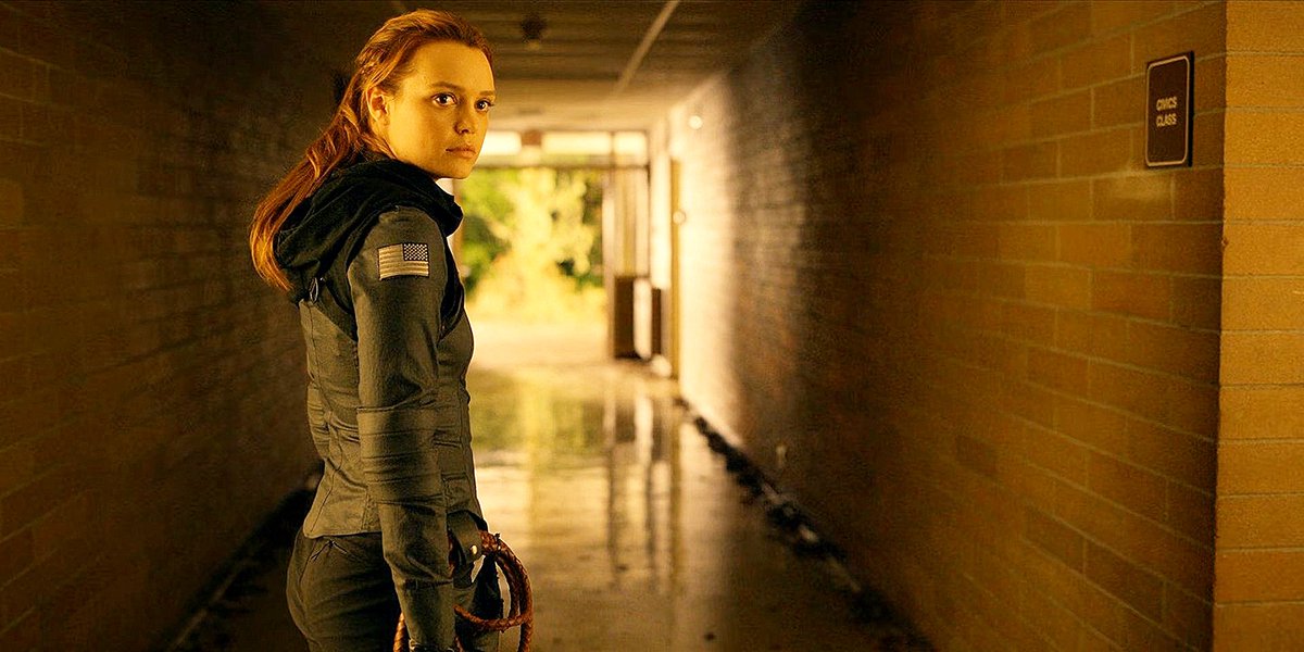 BadWolfKaily's tweet photo. 6 years ago today, "Citydrop" (1x08) premiered. #MotherlandFortSalem https://t.co/ZGmS72egPu