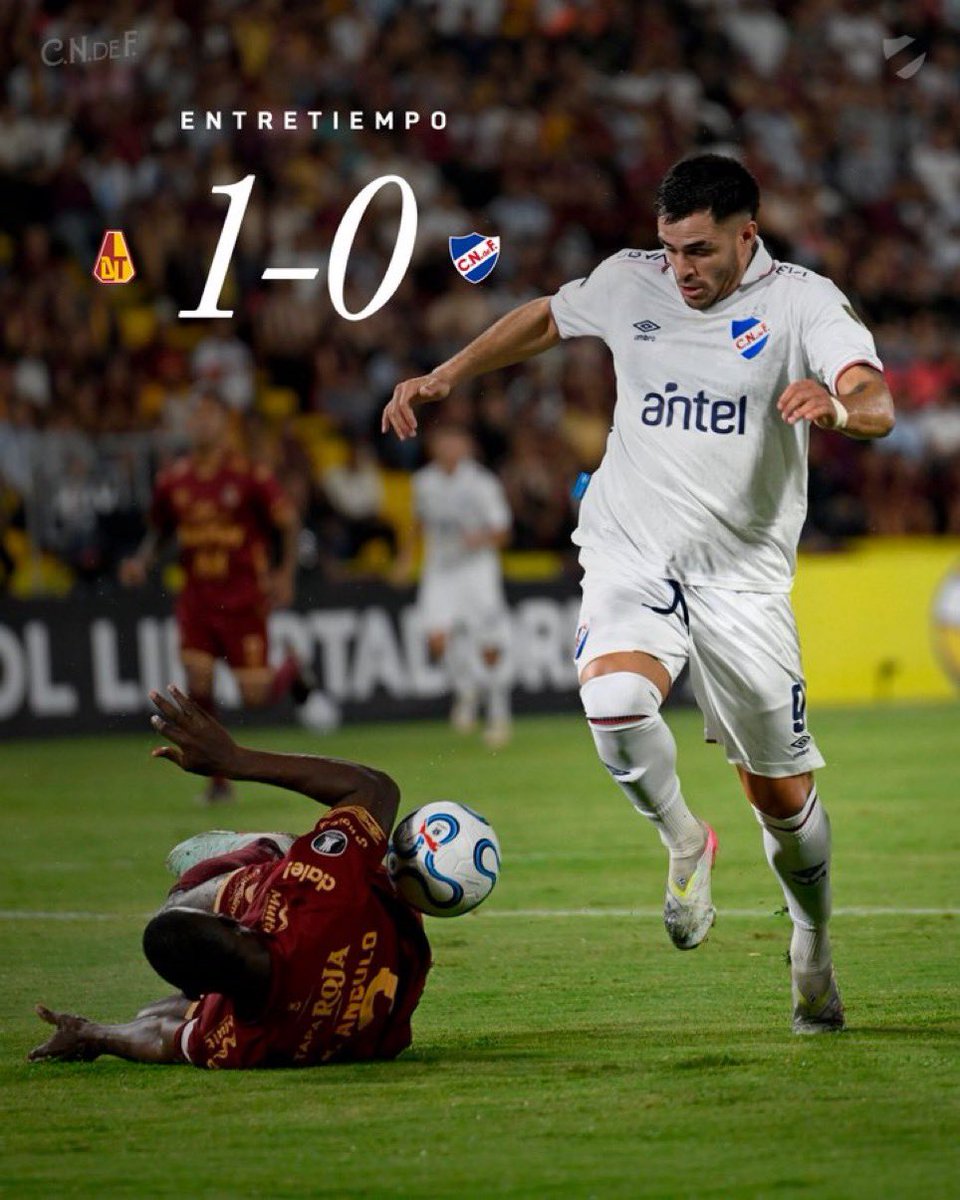 🚨INSÓLITO lo que pasó en el encuentro de Tolima 🆚 Nacional. 

Luciano Boggio cometió penal y Luis Mejia lo atajó, y cuando el jugador de Tolima va por el rebote, Coates comete OTRO PENAL. 

#Tolima 1 #Nacional 0 al final de los primeros 45’.