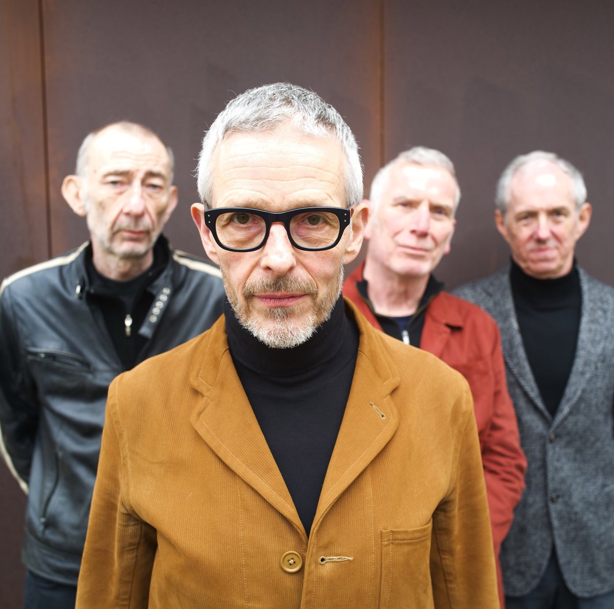 MAGNETMagazine's tweet photo. #MAGNETExclusive: Full-LP premiere of #theLoft’s “Badges” (@RecordsTapete). “The concerns and perspectives aren’t those of our 20s—even if, at some level, they still circle the same territory.” Check it out: https://t.co/eD3wcYv6eY https://t.co/9X0U5ZCKWd