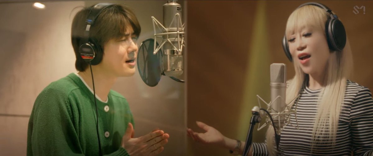 Di kolaborasi ini, SUHO menghadirkan sisi yang lebih lembut dan memikat lewat low tone yang hangat, romantis, dalam, dan begitu menyentuh 🤍

#SUHOxSumiJo_Romance
#조수미x수호_로망스

#Suho #수호 #김준면
