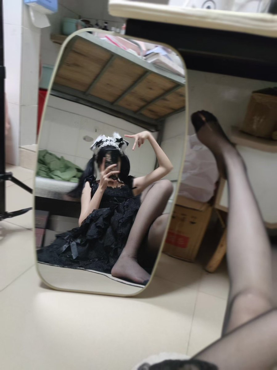 与妮 tweet media