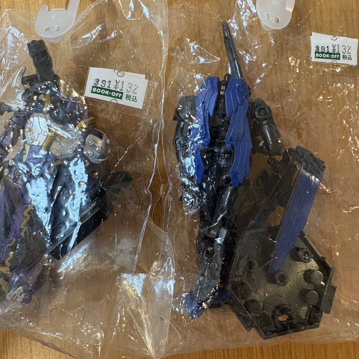 昨日の戦利品⚔️ カリバー＆ブレイズ 共に120円＋税 セイバー系って
