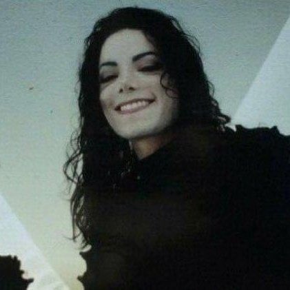 jkestelar's tweet photo. ele todo vampiro meu Deus… https://t.co/0h2yFfzkIi