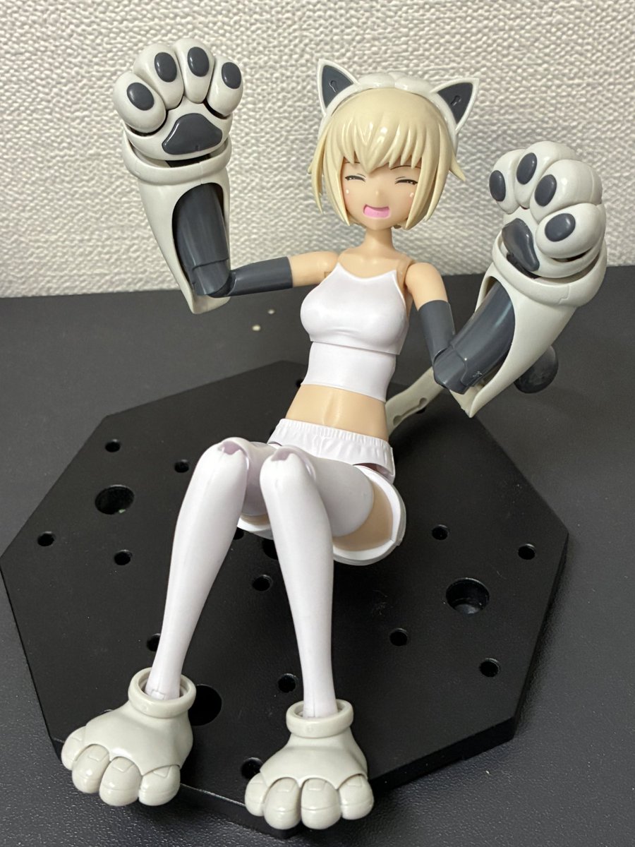 プラモ見せあって憂鬱な連休明けを乗り切ろうぜ 轟雷見て元気出して