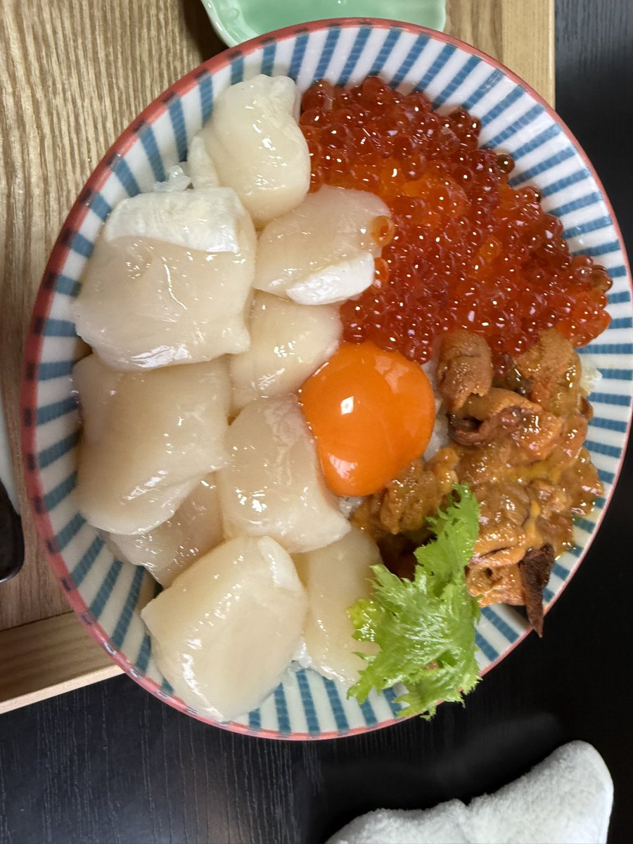 leotiger831's tweet photo. 君津の海鮮丼！

#君津ランチ
#君津海鮮丼 https://t.co/DnXAnSOkBE