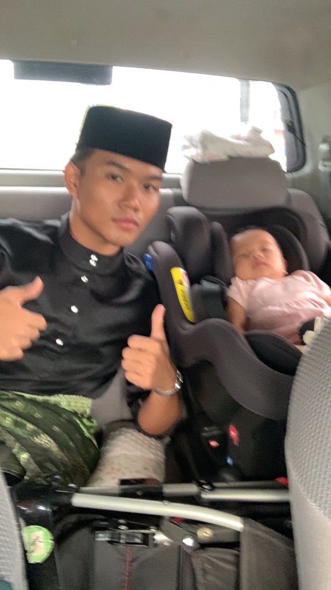 angelord506's tweet photo. Hi Ade ke minat laki melayu ✌️🤔 https://t.co/j9q8gOfpgh