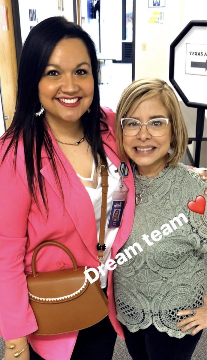 MLRRas's tweet photo. ESL (English as a Second Language) is an approved certification in Texas, and honestly, supporting teachers through this journey is one of the most rewarding parts of what I do ❤️. We get to have real conversations about how language learning actually happens. I think about my own experience as an English learner all the time—and yes, I still make mistakes… pero está bien 😊. Learning a second language is a process; it’s not about being perfect, it’s about growing, trying, and showing up. Language is alive and changes, and we learn as we go. So, if you’re on this journey too, just know that mistakes are part of it—and that’s exactly how learning happens. Creating safe environments where students and teachers feel comfortable taking risks is crucial. Gracias maestras. Pa’lante con mas ganas que antes 💪🏼❤️
 #ESL #TeacherLife #LanguageLearning #Godisgoodallthetime