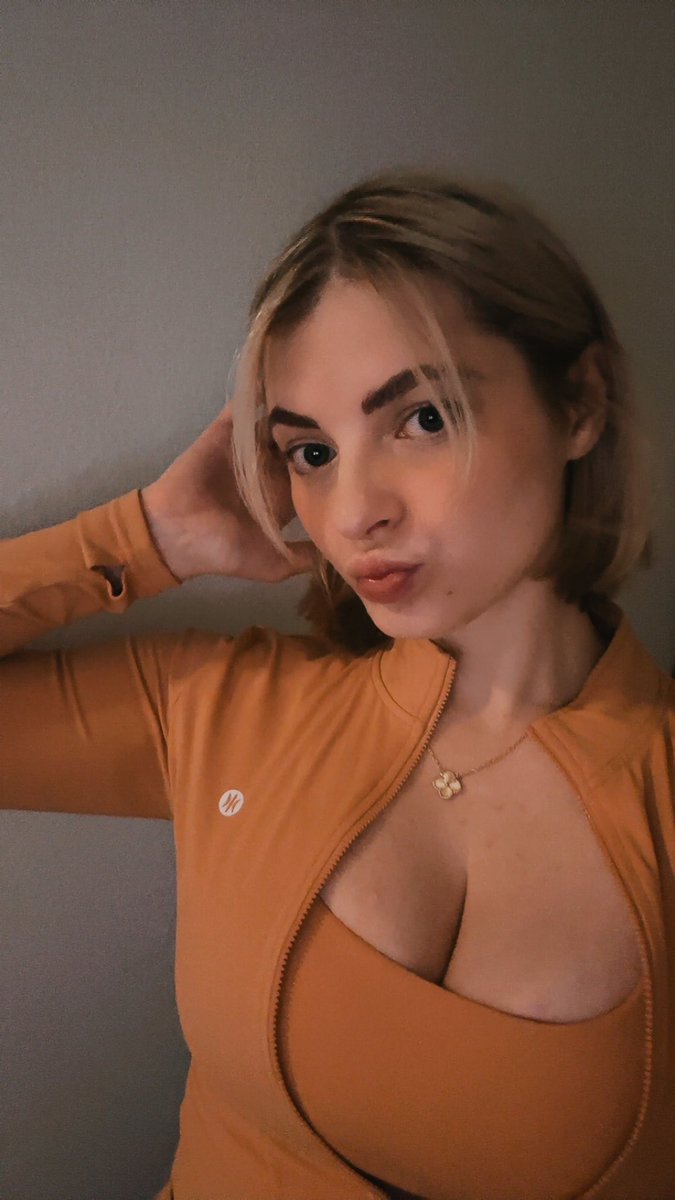 Nichole tweet media