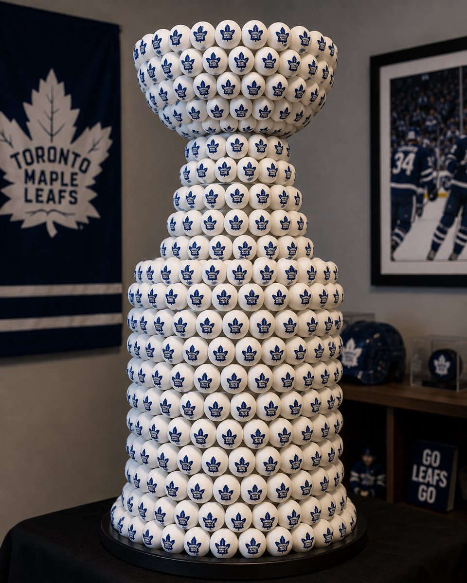 jakejeff's tweet photo. Champs! #leafsforever @MapleLeafs #nhldraft #gavinmckenna #nhl #nhlplayoffs  #leafsnation https://t.co/RA95rO5DLY