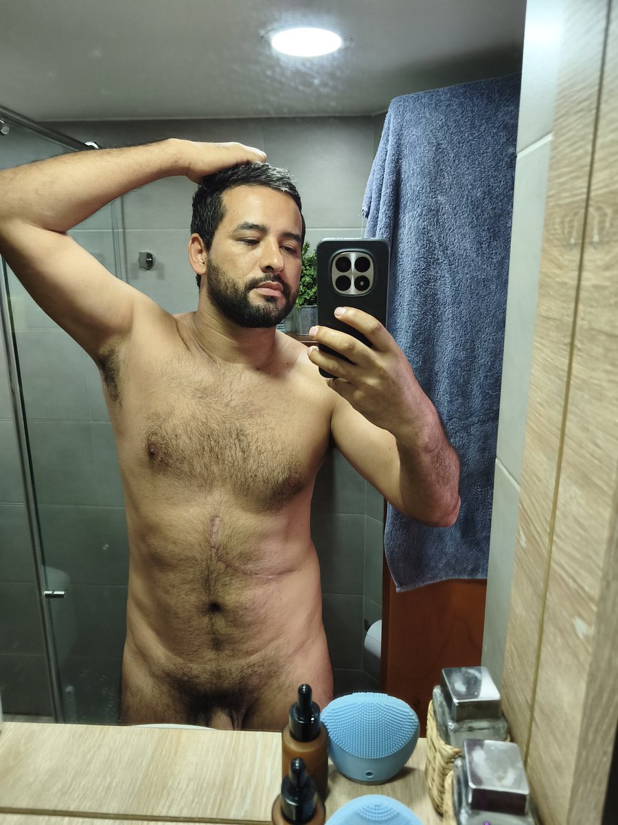 juli tweet media