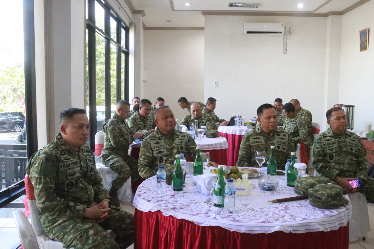 korem101's tweet photo. *DANREM 101/ANTASARI DAMPINGI WAKASAD TINJAU KESIAPAN PRAJURIT YONIF TP 925/KSW* https://t.co/43F7KBcpzK