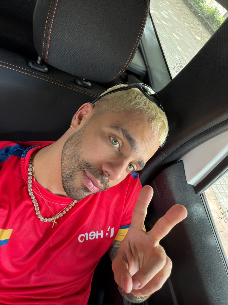 EL BOSS, se viene con toda, con música nueva y su team lo apoyará siempre, 50 comentarios en este post!!

ALTAFULLA MUSIC 

#Altafulla