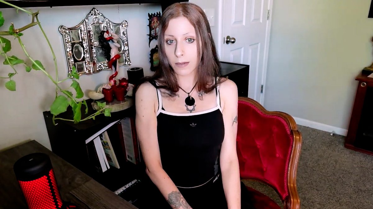 Cyber Witch tweet media
