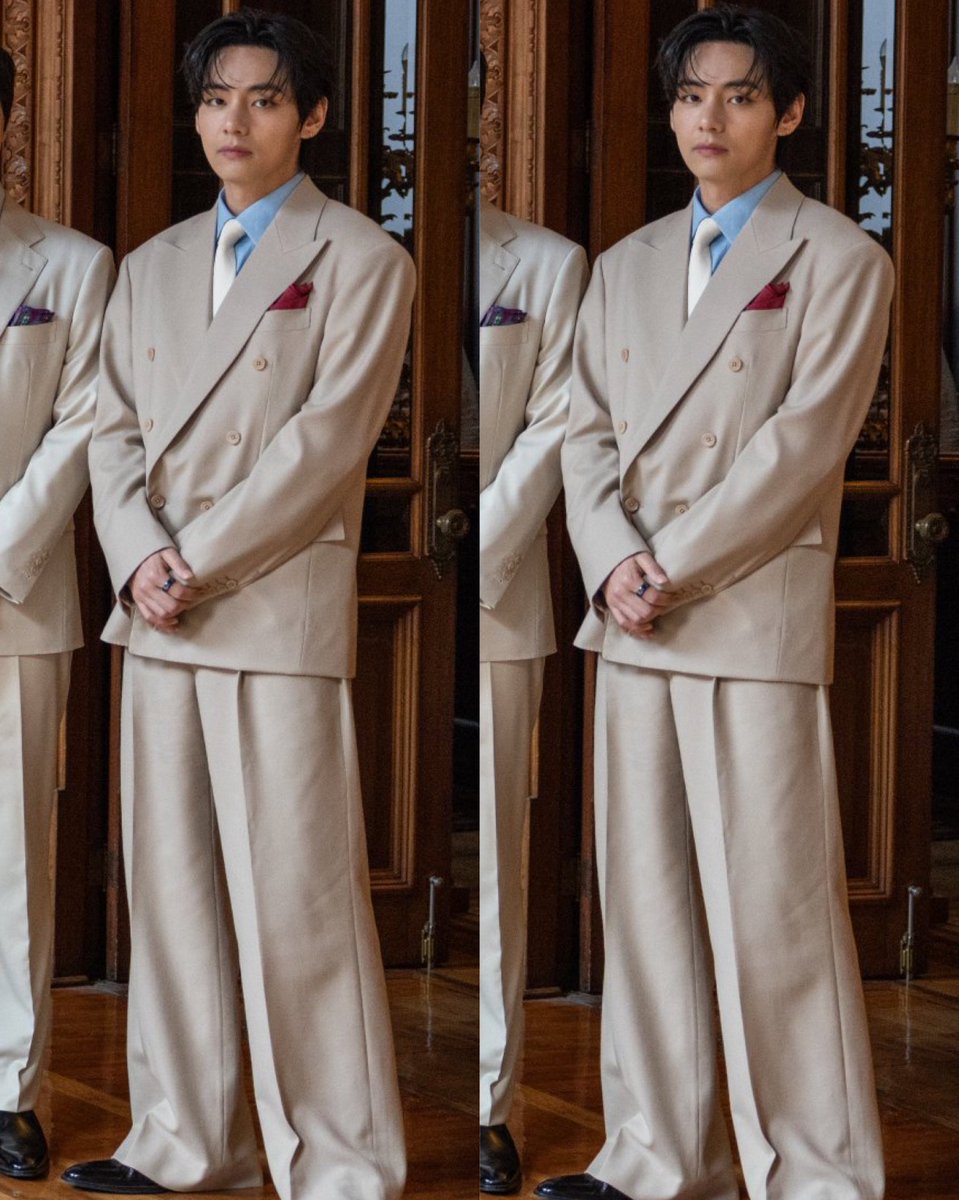 taeguide's tweet photo. Taehyung in a Beige suit with a red handkerchief at the National Palace https://t.co/9qtx764taj