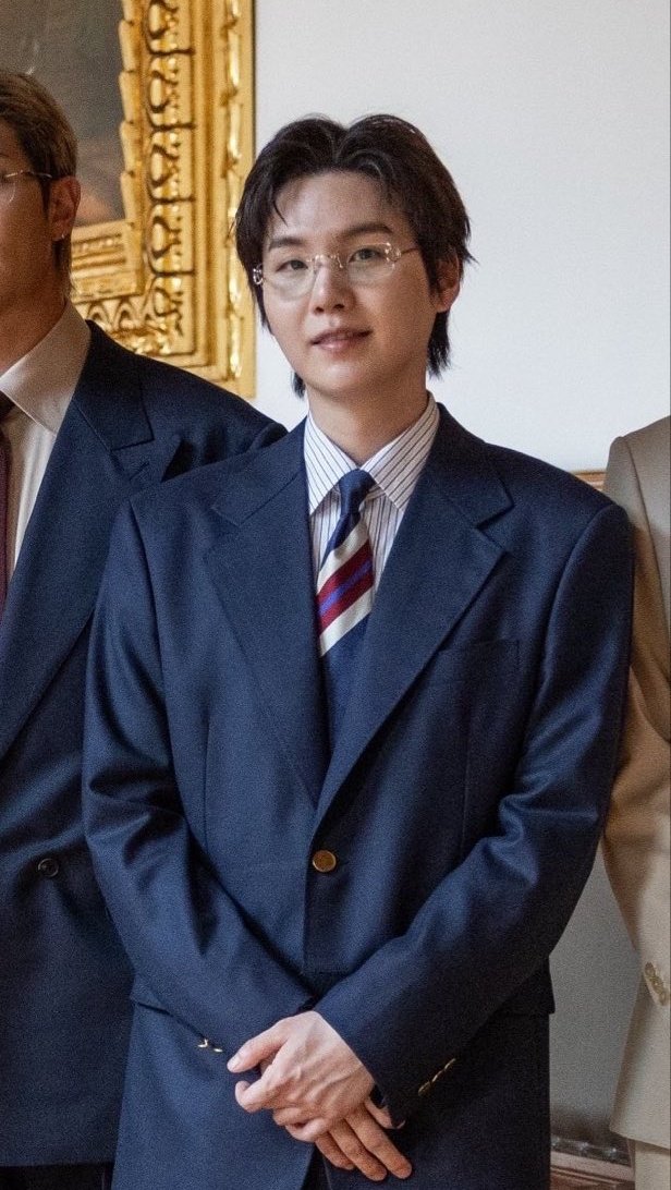 YOONGI YOONGI YOONGI YOONGI tweet media