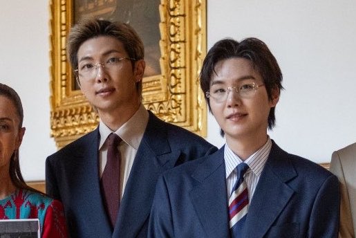 look at these fucking nerds i say with uncontrollable and entirely unconcealed lust