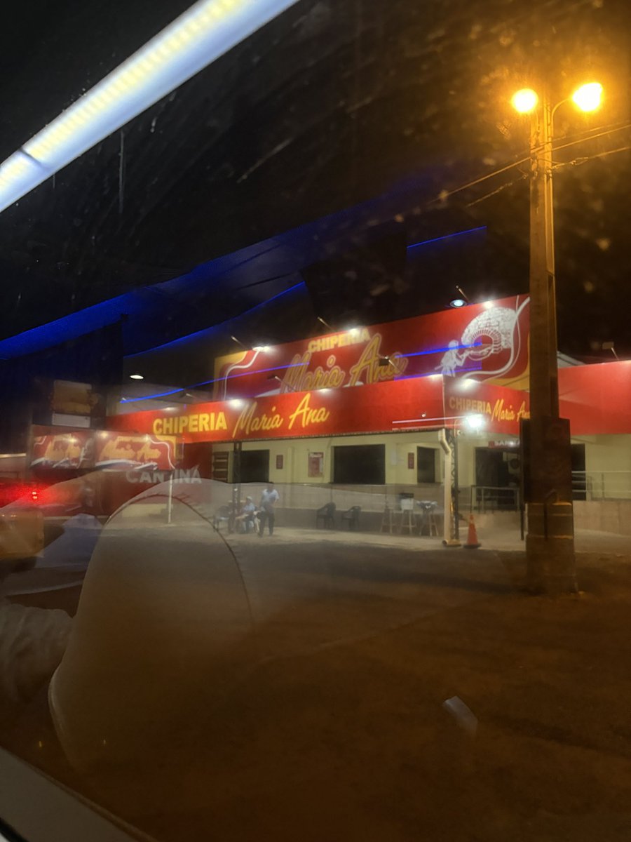 viutorimael's tweet photo. Quiero compartirles mi dolor y tristeza con esta foto, me di cuenta que no tengo efectivo y desde que salí de Asunción solamente estaba pensando en comer chipa y tomar cocido JAJAJAJAJJ aaaaaaaaAAAAAaaaAa https://t.co/8s07qAMMfW