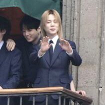 JUNGKOOK'S HAND ??? SUCH A HUSBAND.