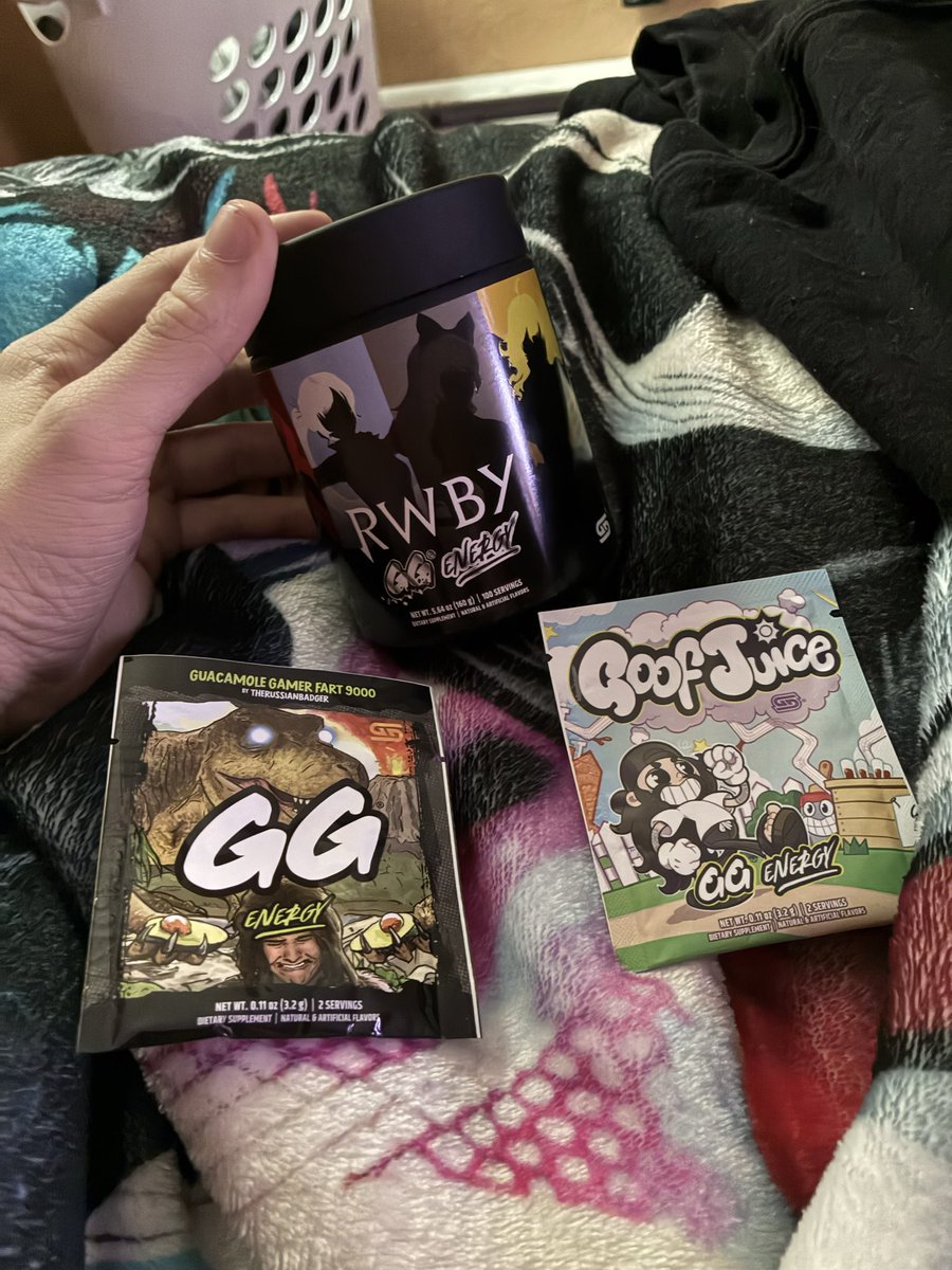 cphantomhive138's tweet photo. I got my @OfficialRWBY @GamerSupps  and it tastes incredible they make such great drinks https://t.co/1QT4OHmyw2