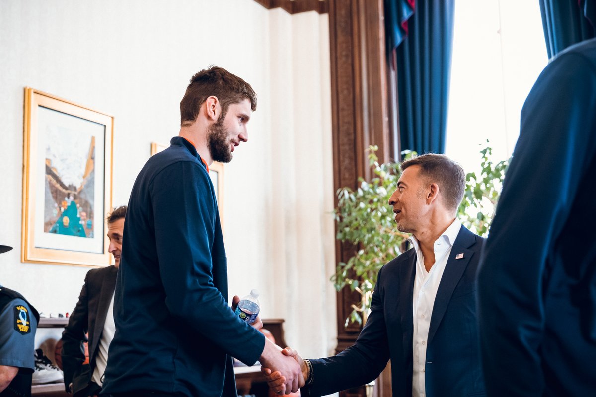 Illinois Men's Basketball tweet media