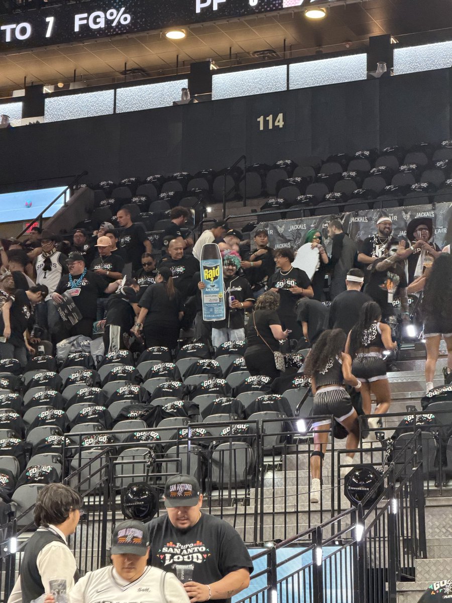 Silver & Black Coffee Hour tweet media
