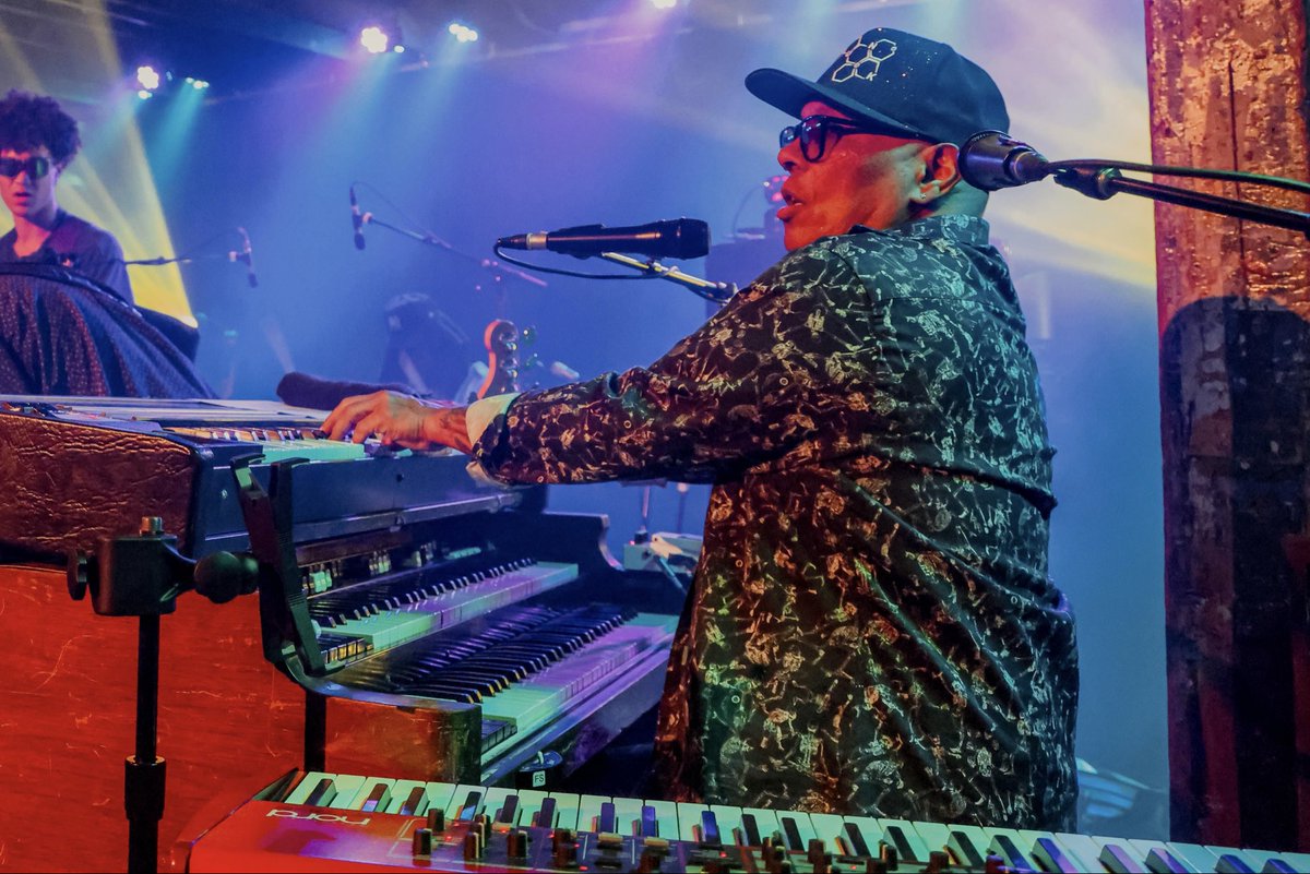 Dumpstaphunk tweet media