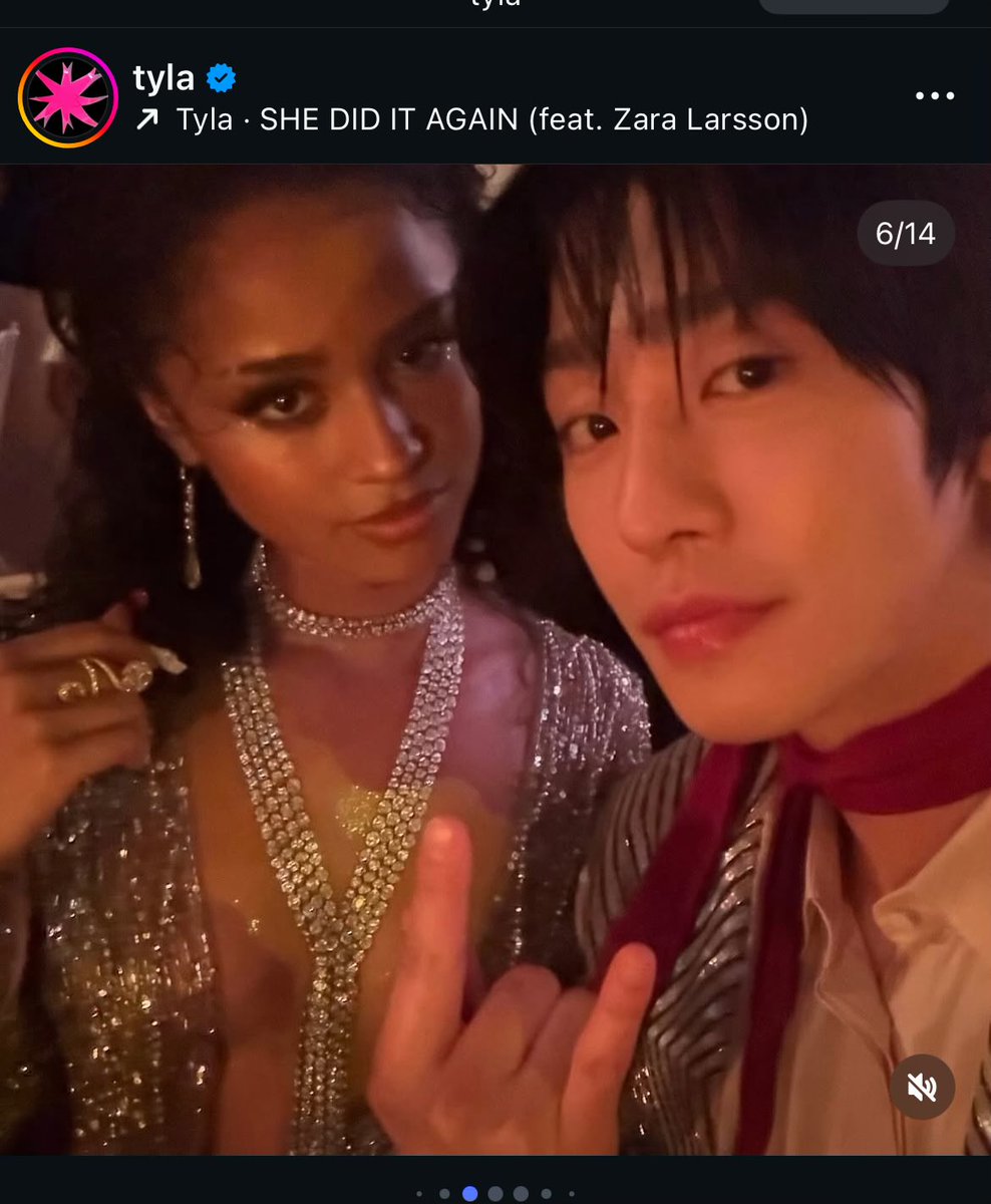 A Tyla também postou foto com o Hyo Seop, eles são best friends e ninguém pode me dizer o contrario 😂😂