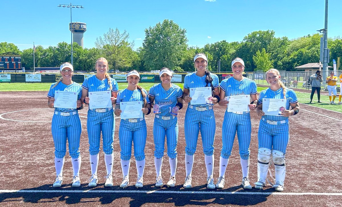 IchabodSB's tweet photo. All MIAA bods‼️🥎🏆 Proud of these girls for their hard work on (and off) the field! https://t.co/Itu2BQOXdr