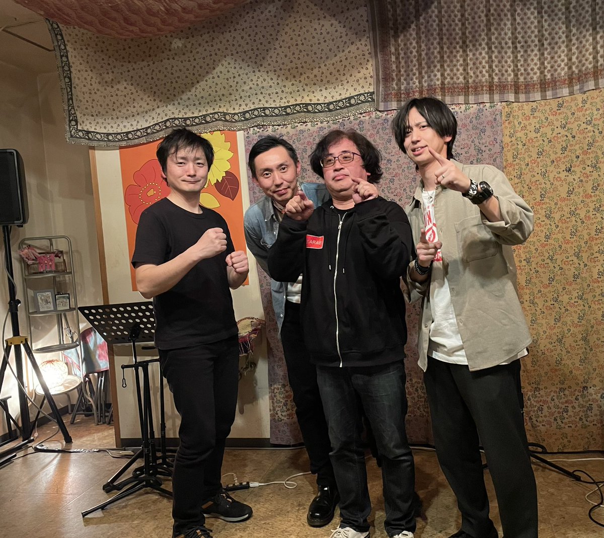 JazzTango218's tweet photo. 2026/4/4
カフェライブ

【出演】
そーたろす
高橋諒太と吉田光晴
HIKARABI

▷フード出店
ポップロップ https://t.co/2XgqW90jis