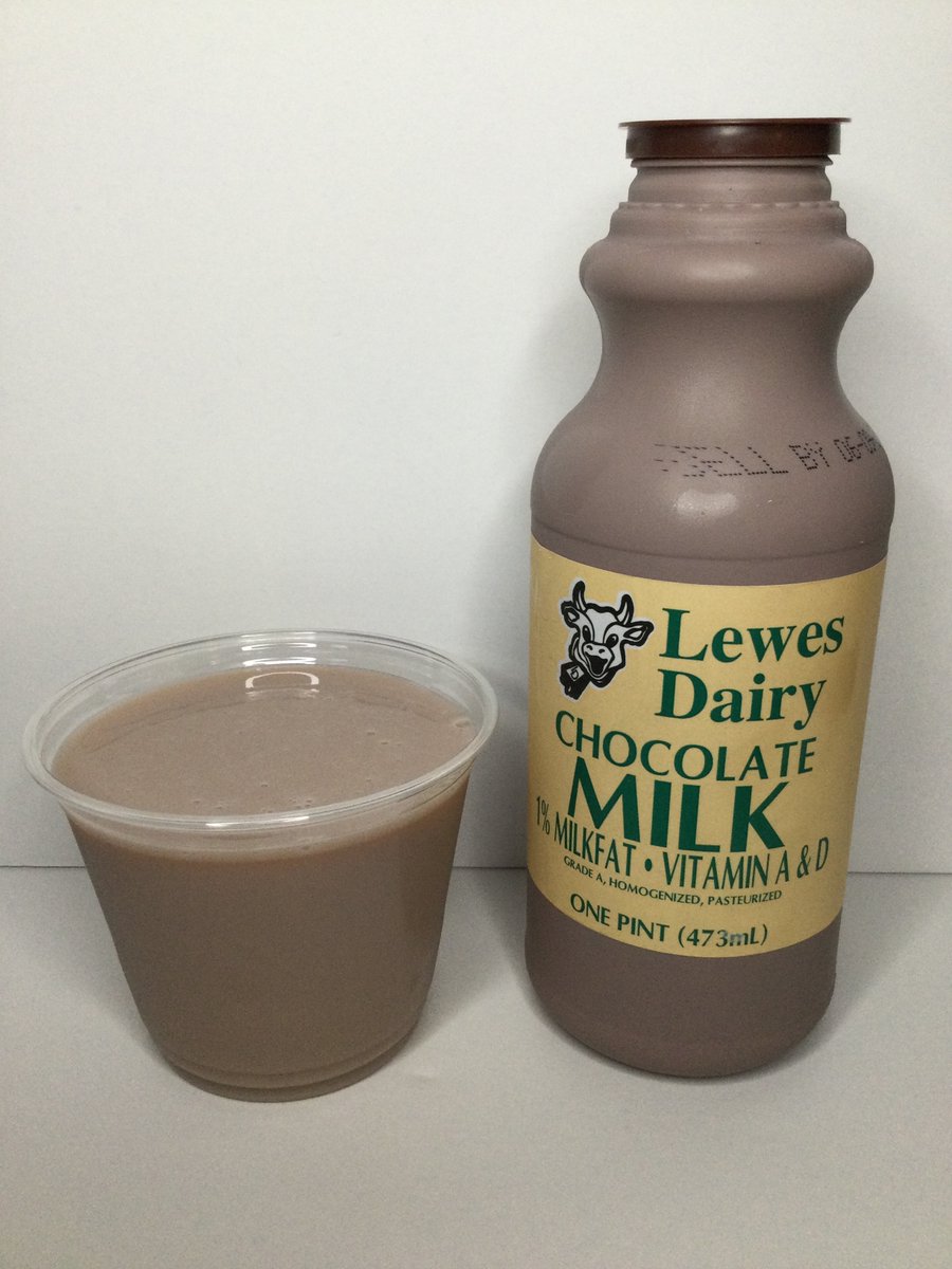 afoolzerrand's tweet photo. Lewes Dairy Lowfat Chocolate Milk (Millsboro, DE)
https://t.co/PCymQCL4rb
Sweet and really nothing else. There's no way anyone would identify this as 'chocolate' if blindfolded. A syrupy vanilla flavor is really the only standout flavor characteristic, and the texture is smooth and milky-adjacent, but not quite there either.
#chocolatemilk #lewes #delaware