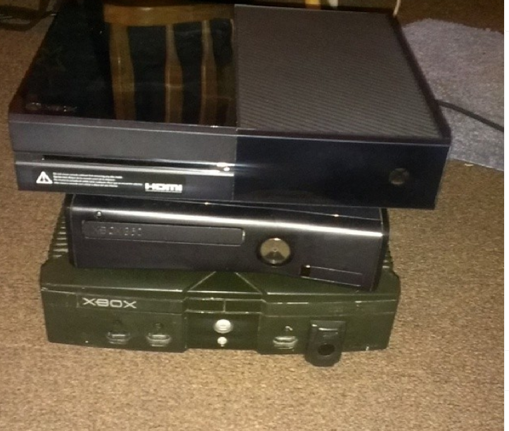 NewJackG770's tweet photo. i was really there fool xbox day one 💚💚💚💚#xbox #xbox360 #ogxbox https://t.co/IK8xz6WWwU