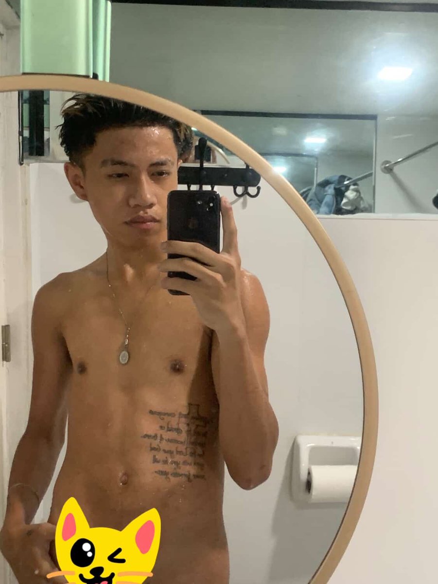 crlcsm's tweet photo. putukan kita💦💦💦 https://t.co/6BSWal5Z3p